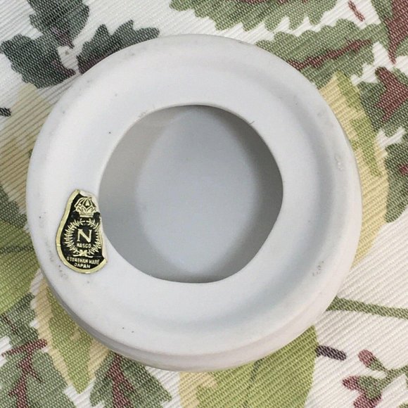 Vintage Nasco Lipstick Holder Valet Porcelain Gold - Picture 7 of 8